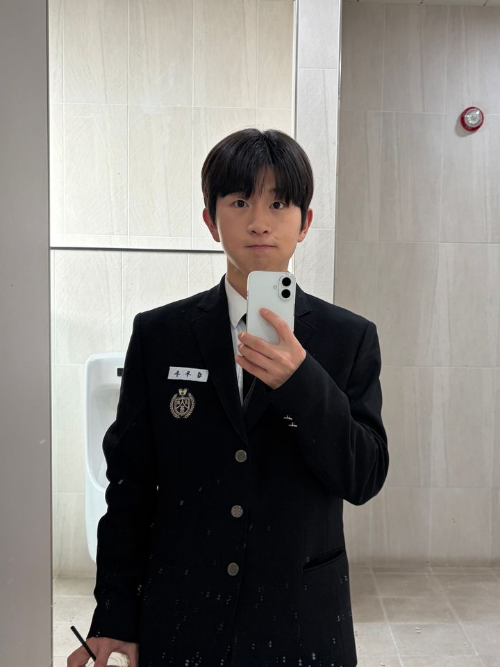 Yoo Si-ha Thumbnail image