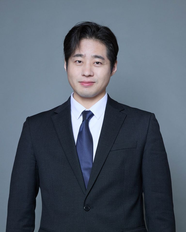 ลี มินอู ภาพขนาดย่อ