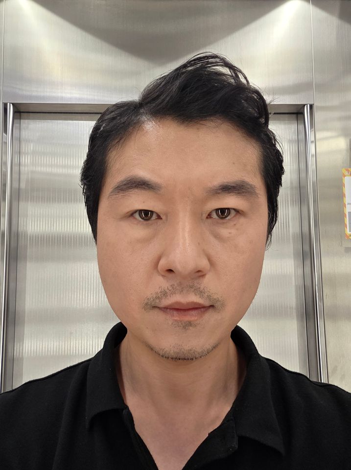 이충훈 썸네일 이미지