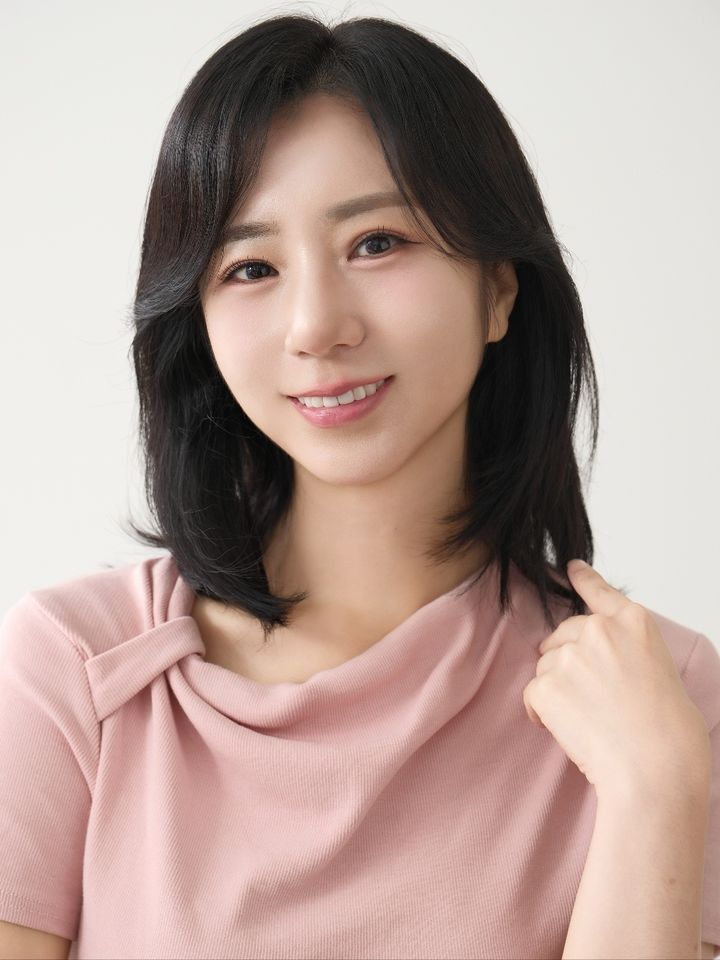 ハム・ウンウ サムネイル画像